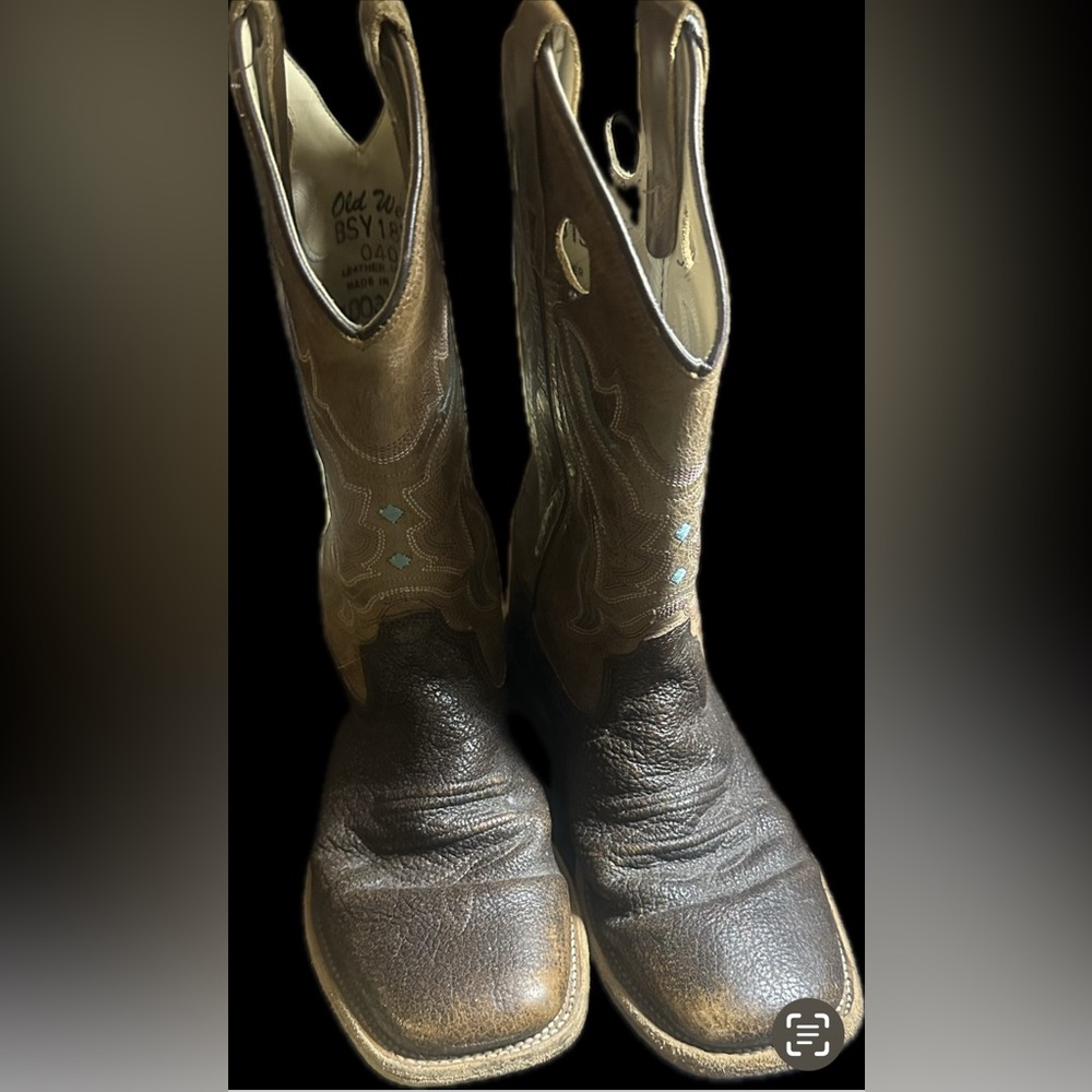 Good Used Old West Boys Cowboy Boots Sz4 big boys